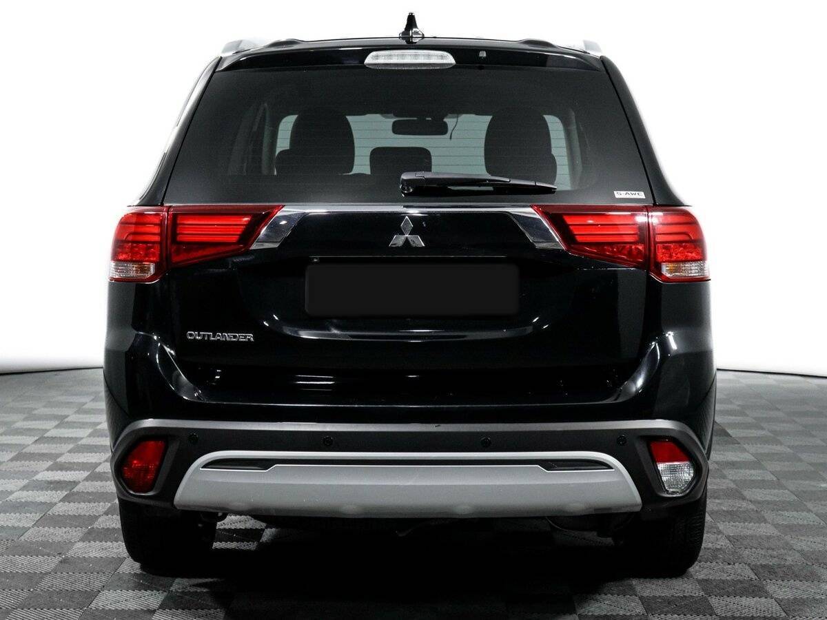 Mitsubishi Outlander 2021 года с пробегом. Фото: #5