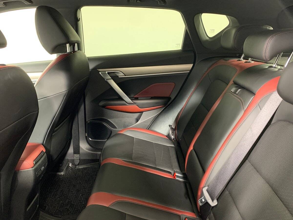 Geely Coolray 2020 года с пробегом. Фото: #18