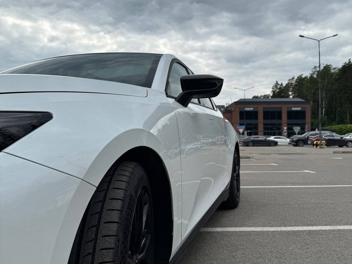 Changan UNI-V 2023 года с пробегом. Фото: #5