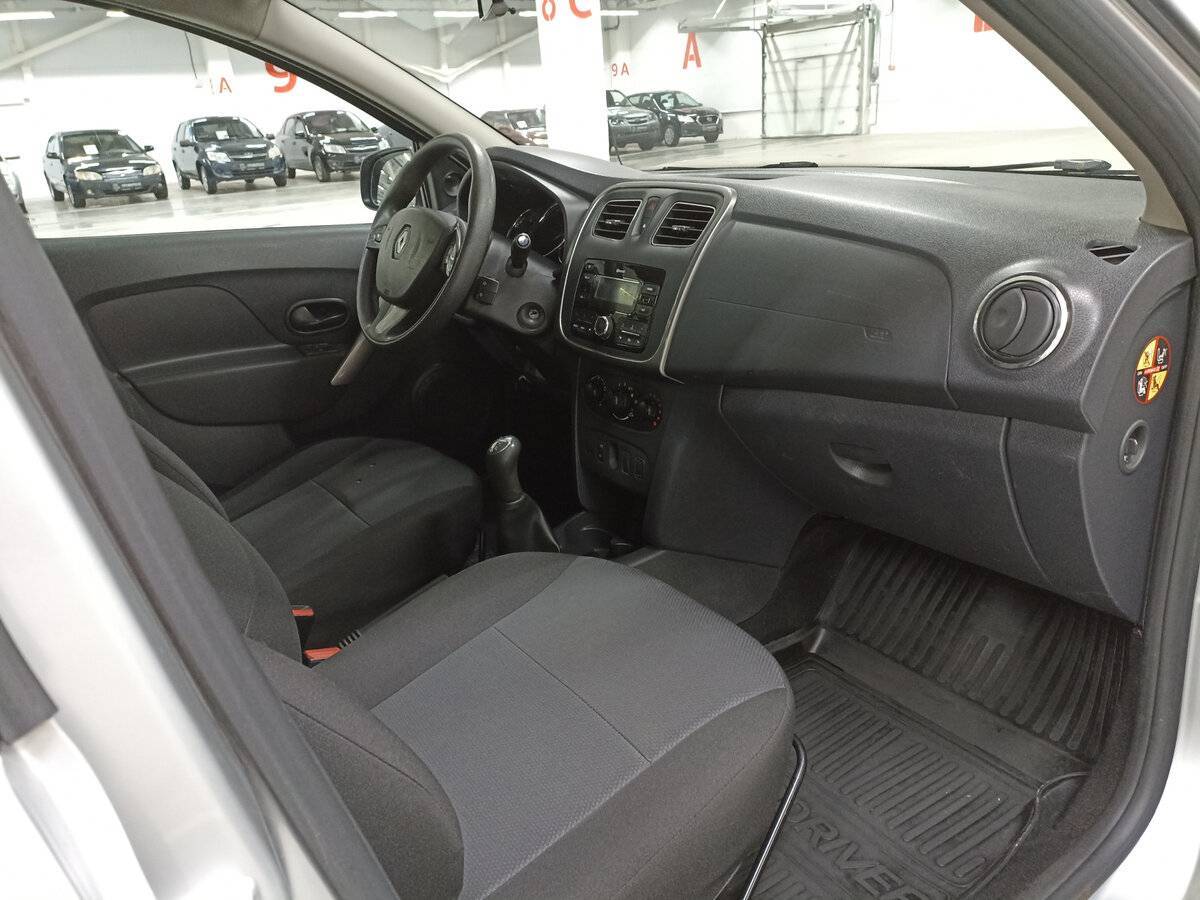 Renault Sandero 2017 года с пробегом. Фото: #10