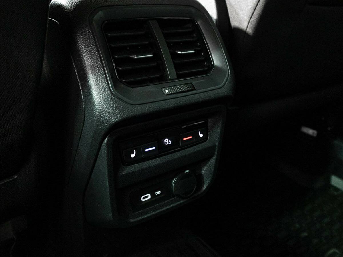 Volkswagen Tiguan 2018 года с пробегом. Фото: #25