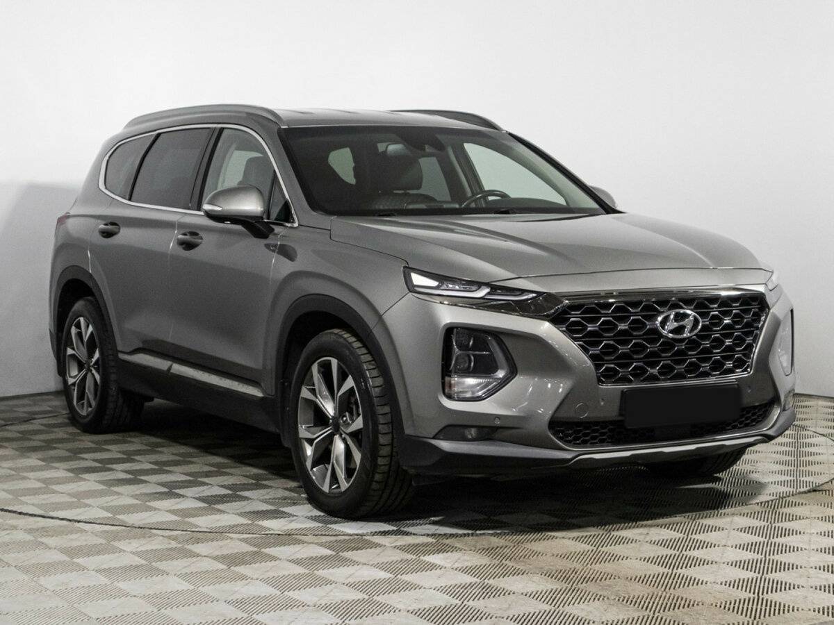 Hyundai Santa Fe 2019 года с пробегом. Фото: #2