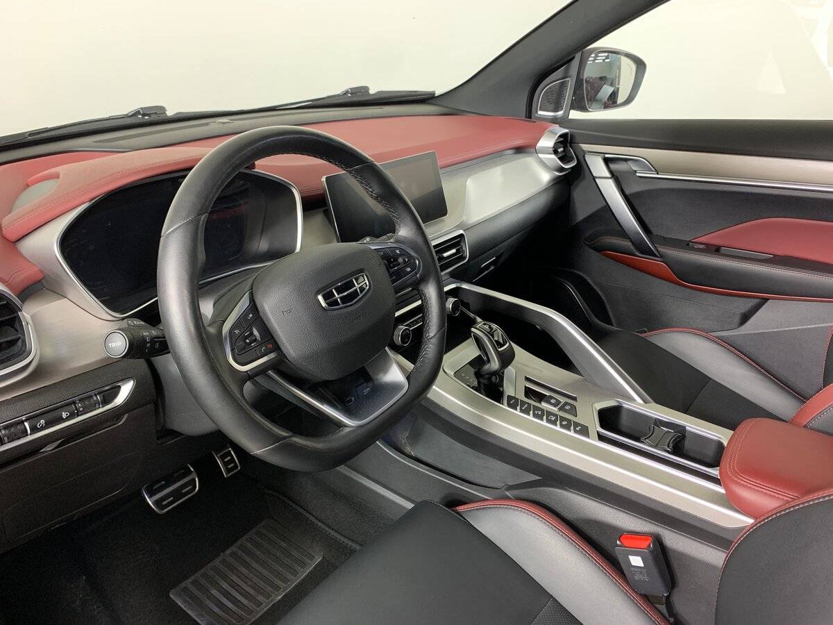 Geely Coolray 2021 года с пробегом. Фото: #10