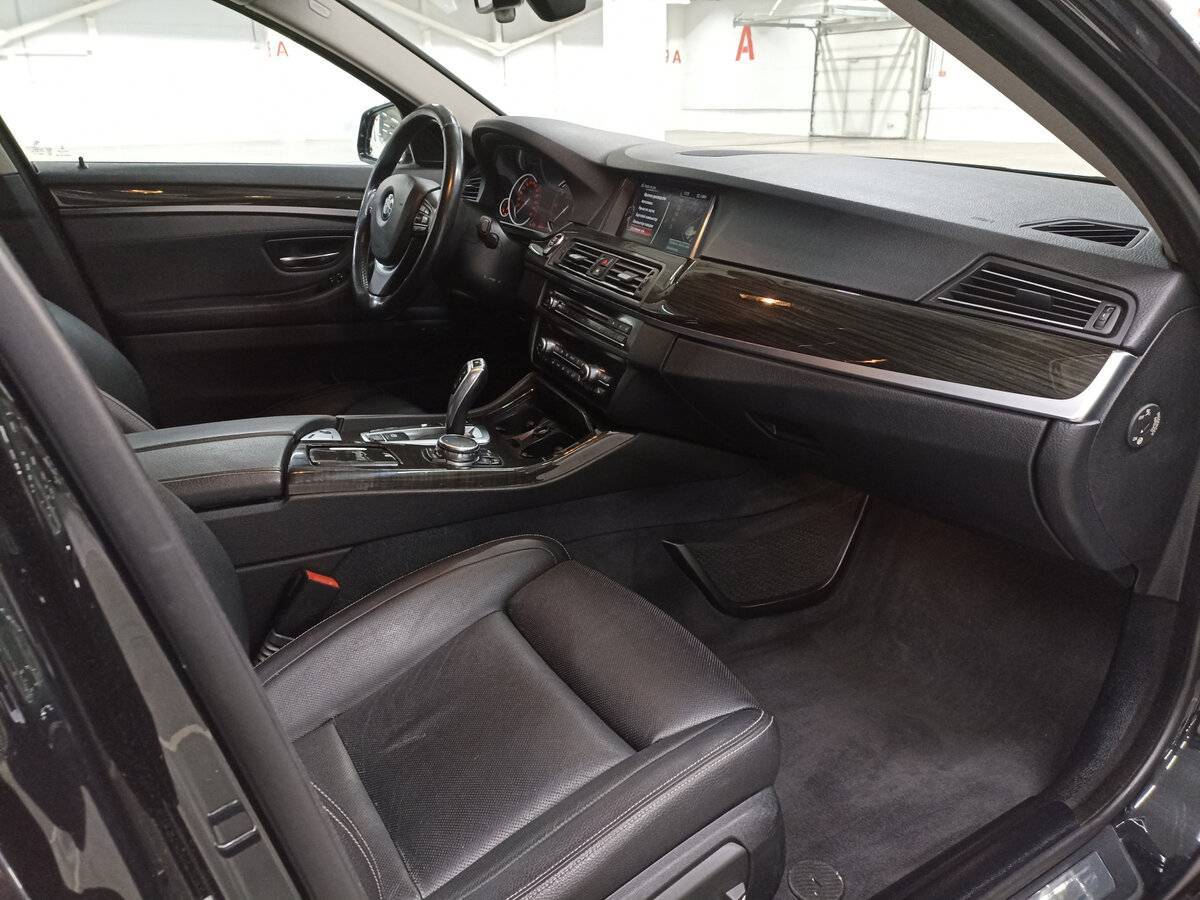 BMW 5 серии 2016 года с пробегом. Фото: #10