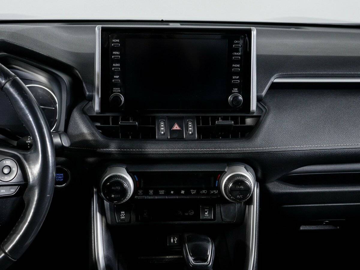 Toyota RAV4 2019 года с пробегом. Фото: #12