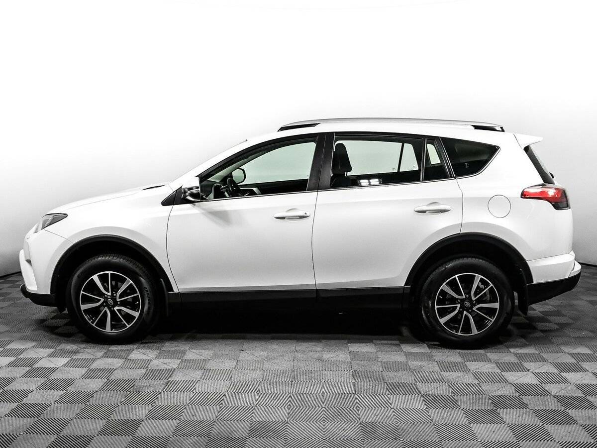 Toyota RAV4 2017 года с пробегом. Фото: #7