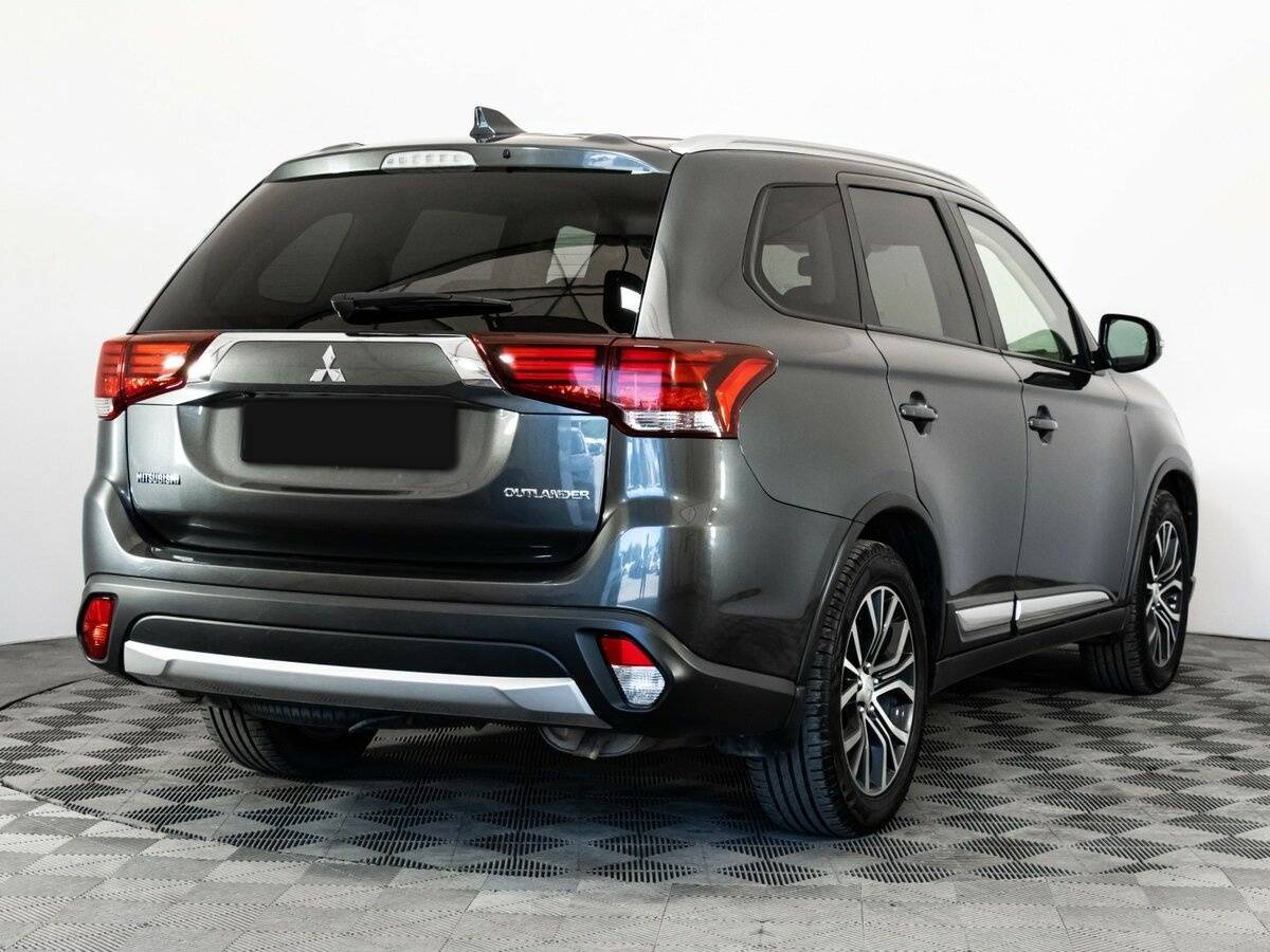 Mitsubishi Outlander 2018 года с пробегом. Фото: #4