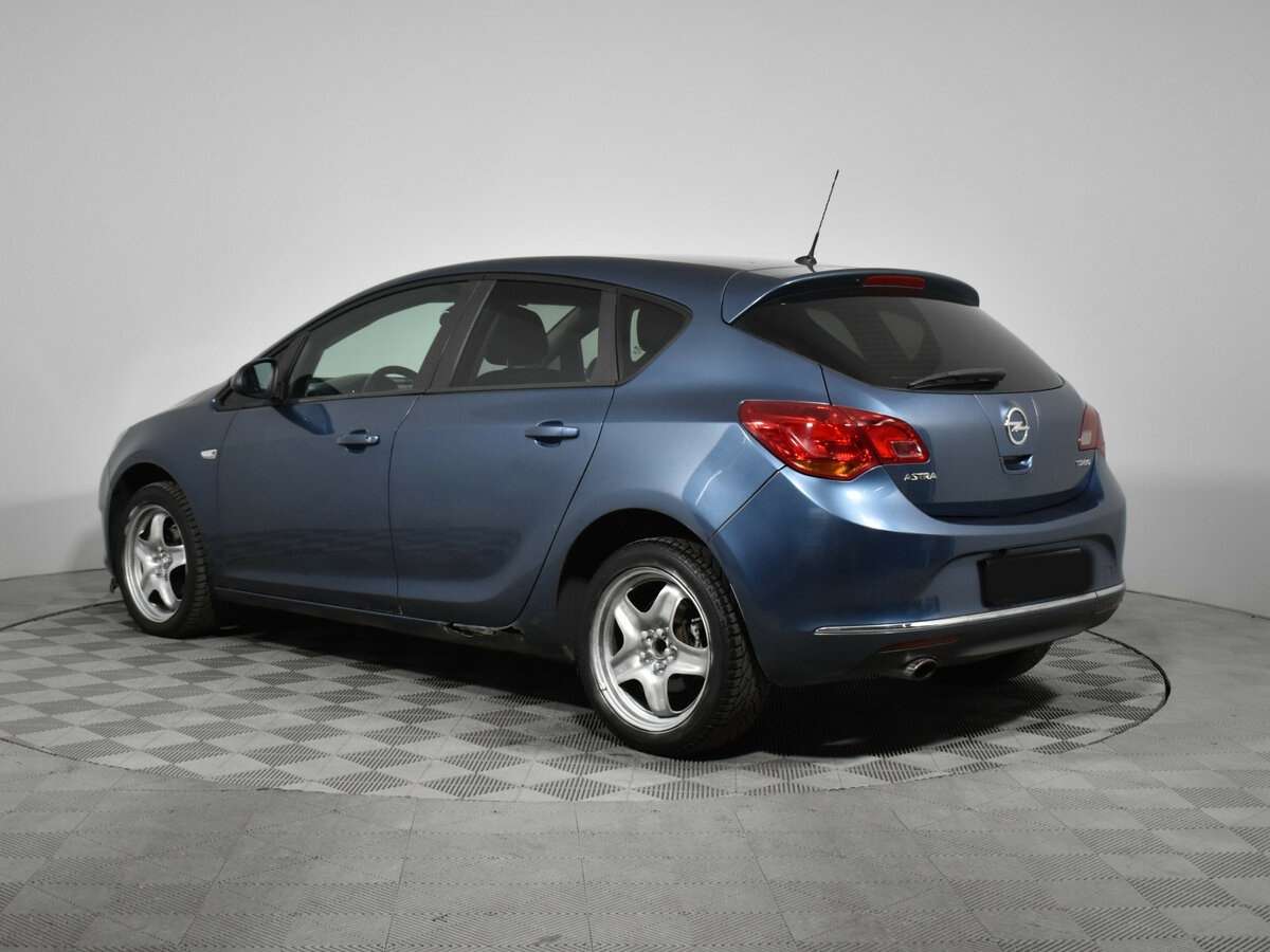 Opel Astra 2012 года с пробегом. Фото: #6