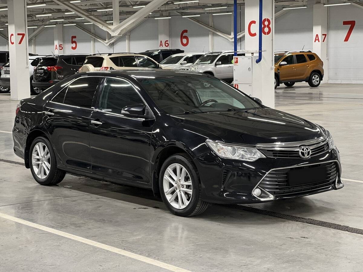 Toyota Camry 2015 года с пробегом. Фото: #2