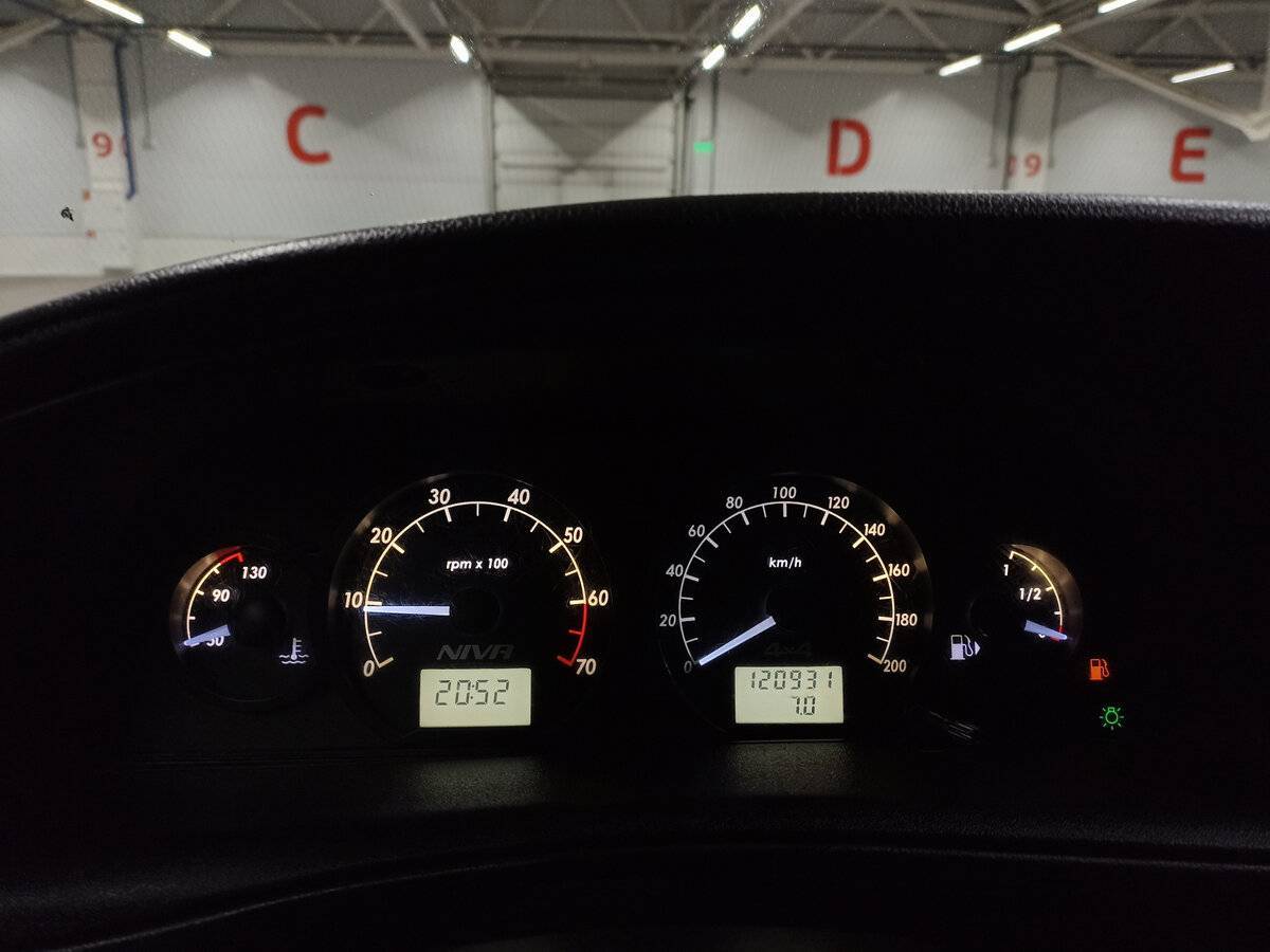 Chevrolet Niva 2018 года с пробегом. Фото: #12