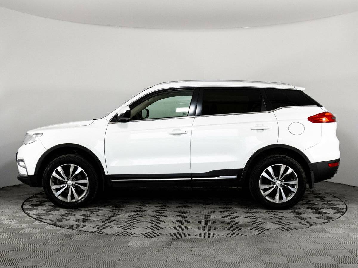 Geely Atlas 2018 года с пробегом. Фото: #7