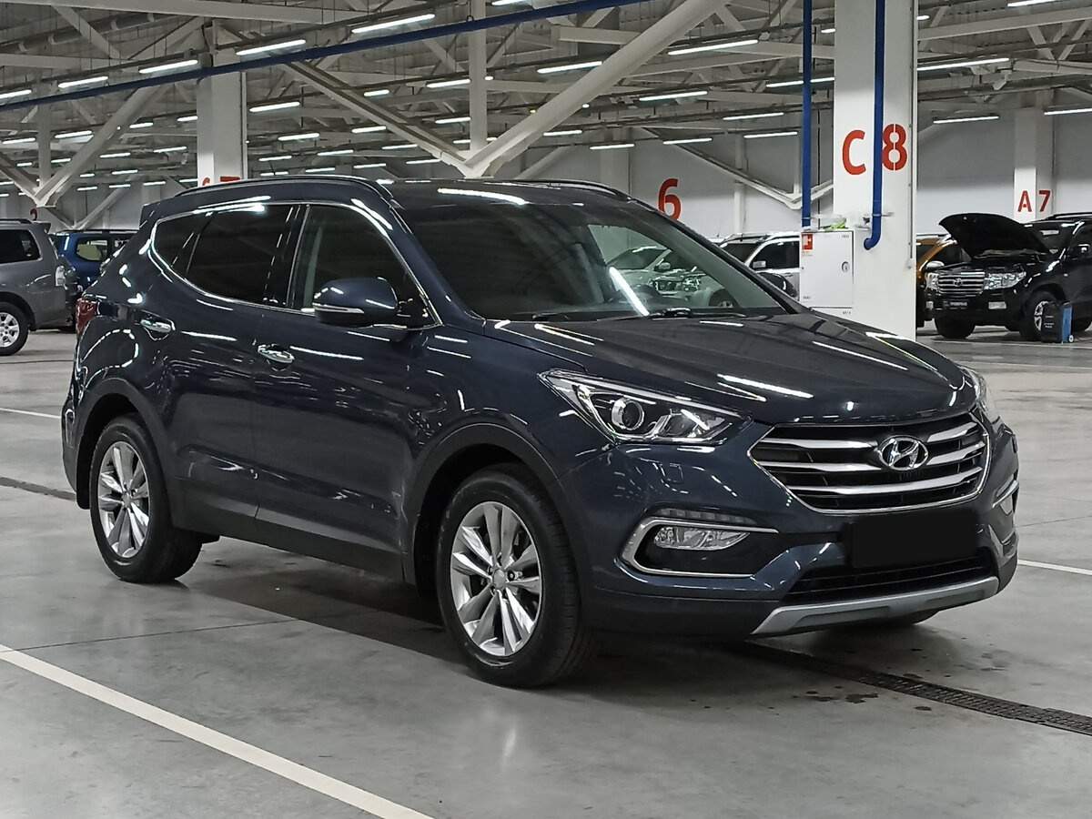 Hyundai Santa Fe 2015 года с пробегом. Фото: #2