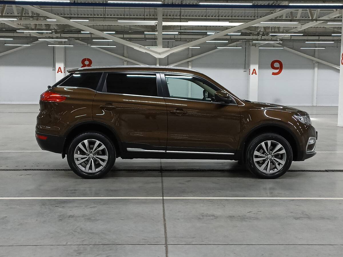 Geely Atlas 2020 года с пробегом. Фото: #3