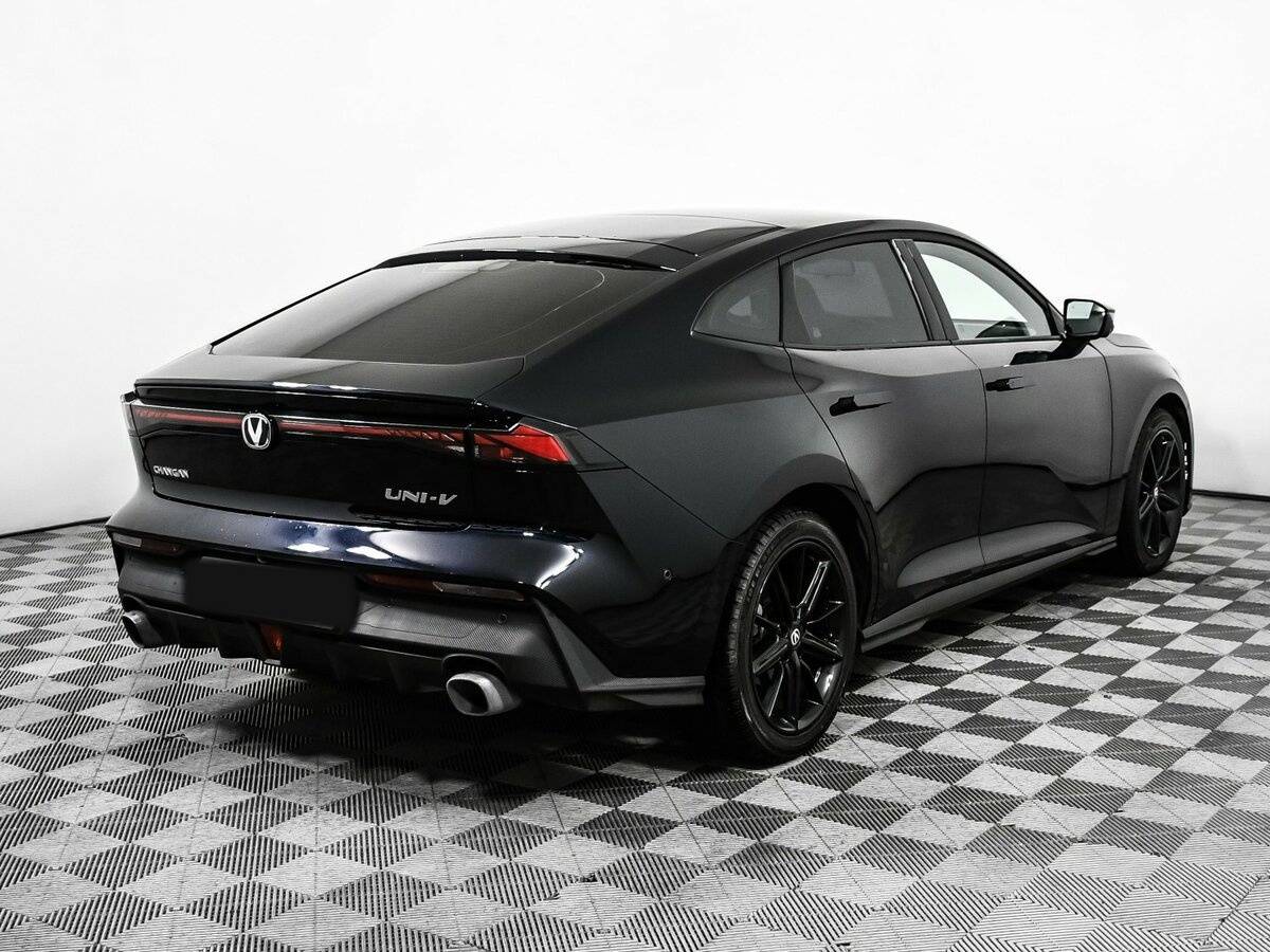 Changan UNI-V 2024 года с пробегом. Фото: #4