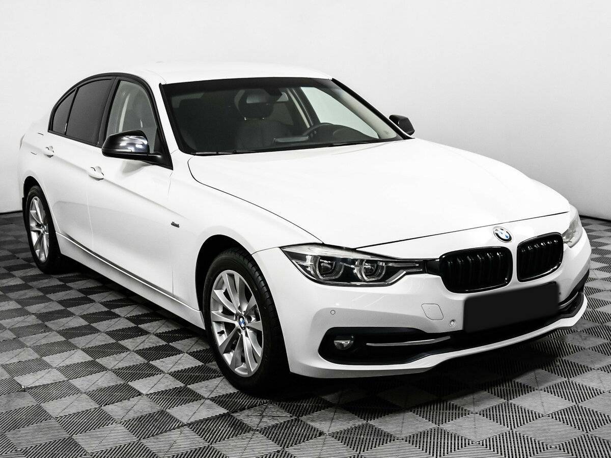 BMW 3 серии 2017 года с пробегом. Фото: #2