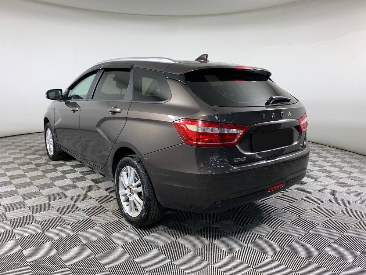 Lada (ВАЗ) Vesta 2018 года с пробегом. Фото: #6