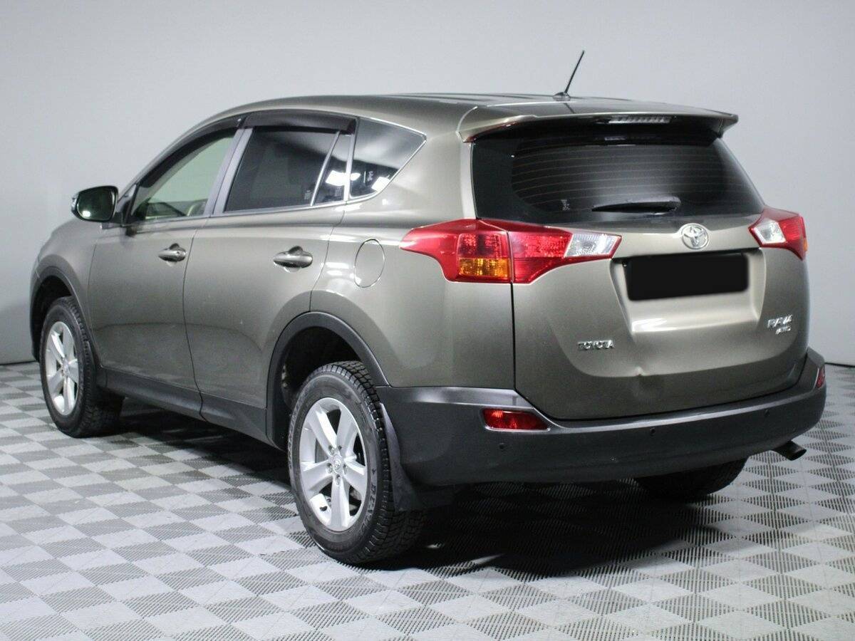 Toyota RAV4 2013 года с пробегом. Фото: #6