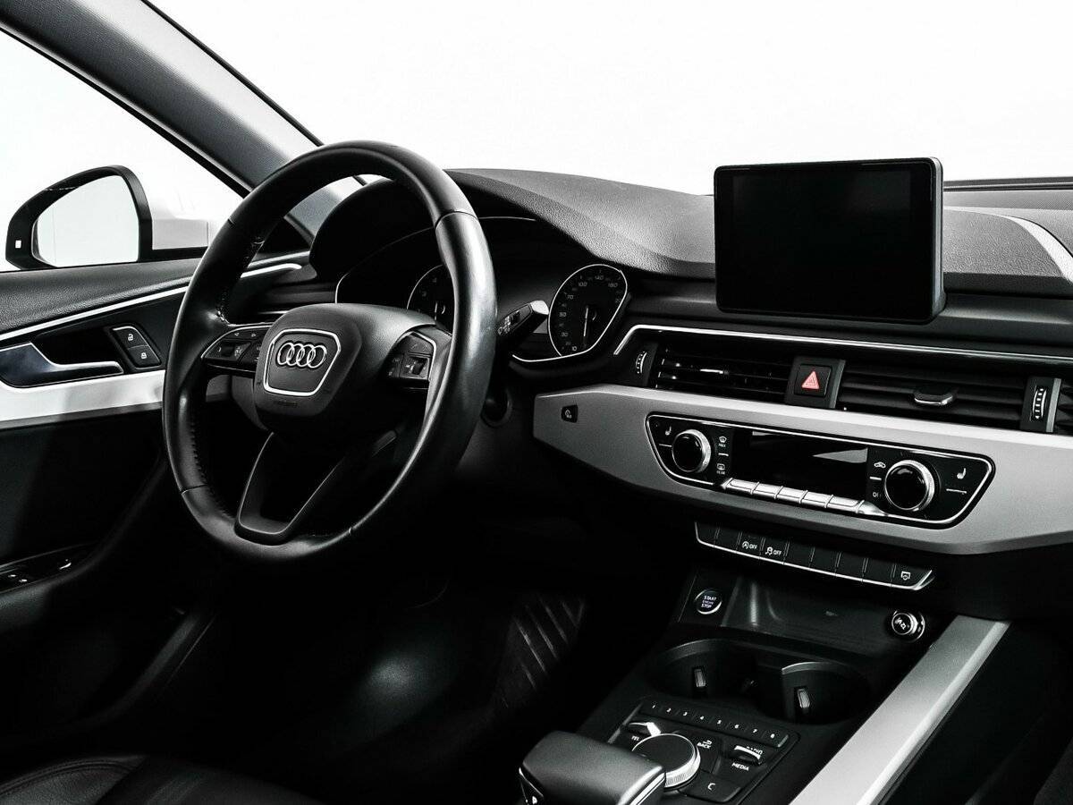 Audi A4 2018 года с пробегом. Фото: #8