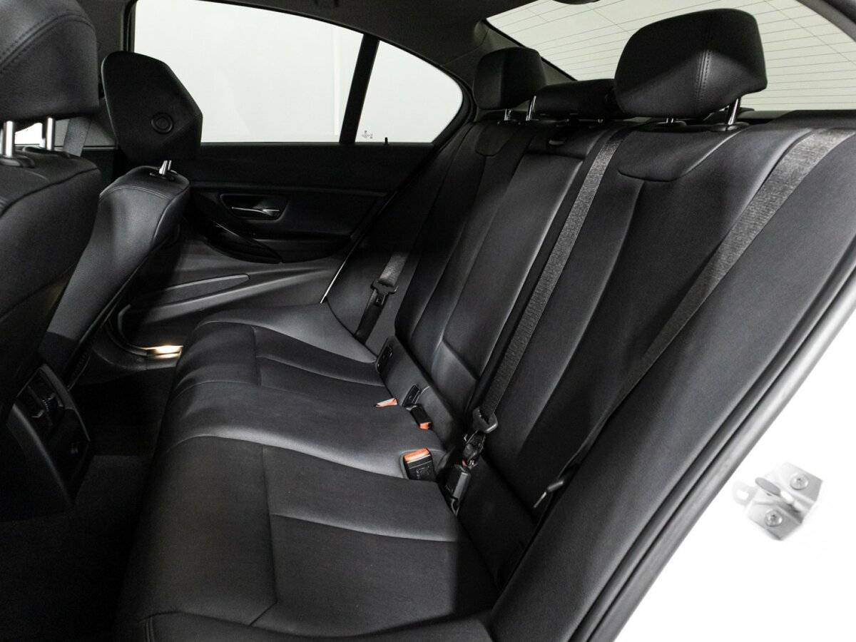 BMW 3 серии 2017 года с пробегом. Фото: #9