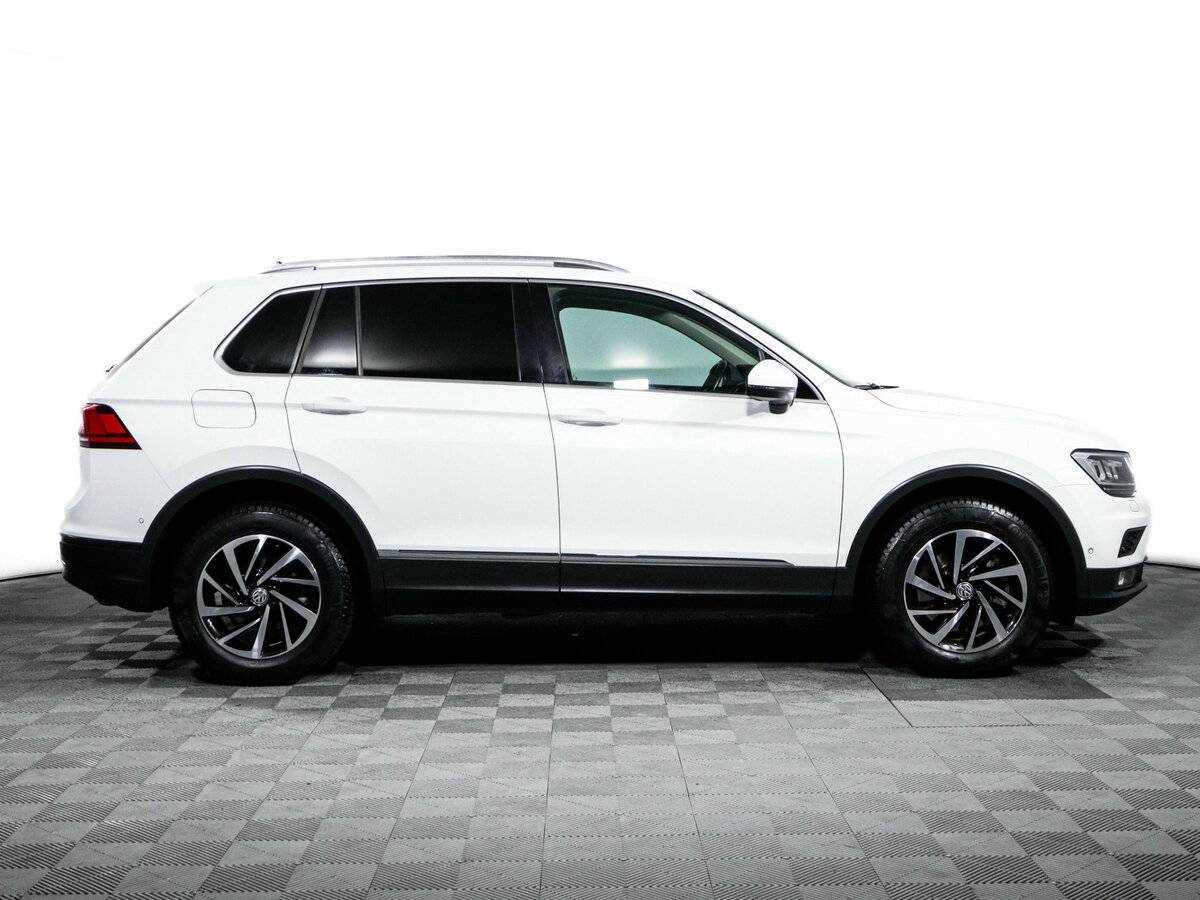 Volkswagen Tiguan 2018 года с пробегом. Фото: #3