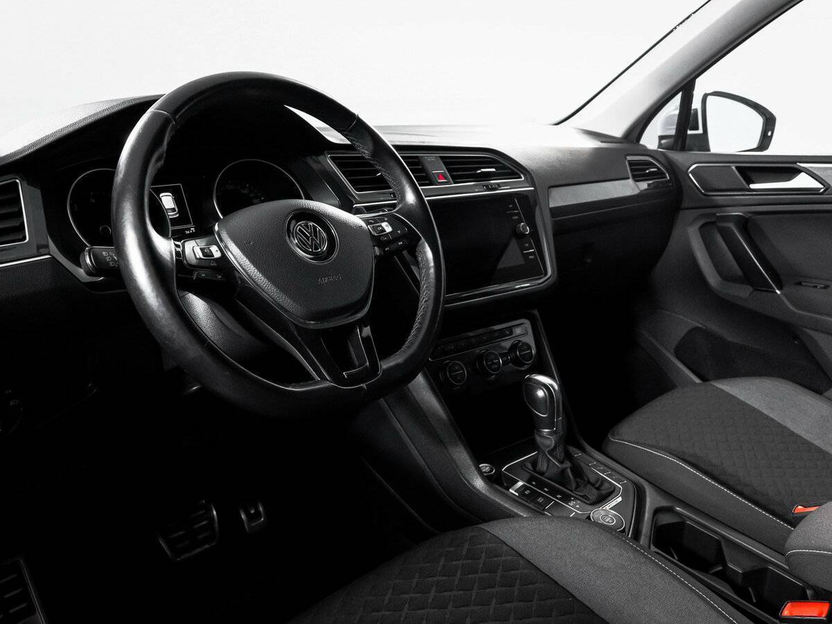 Volkswagen Tiguan 2018 года с пробегом. Фото: #13