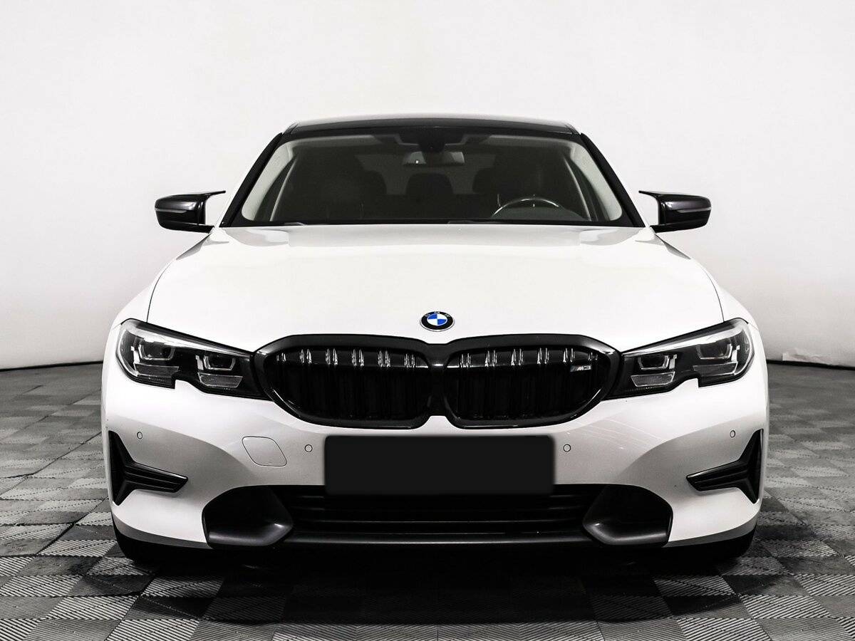 BMW 3 серии 2019 года с пробегом. Фото: #1