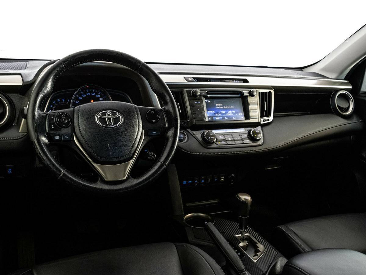 Toyota RAV4 2015 года с пробегом. Фото: #10