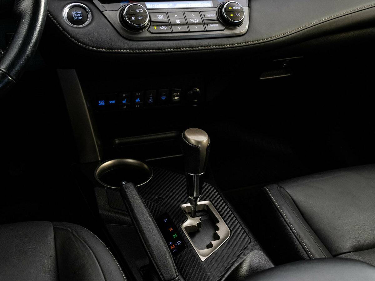 Toyota RAV4 2015 года с пробегом. Фото: #11