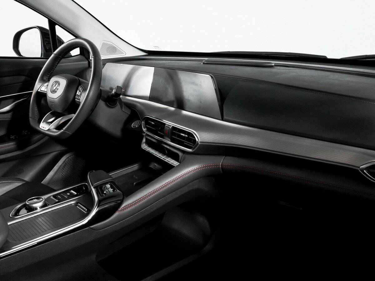 Changan UNI-T 2023 года с пробегом. Фото: #8