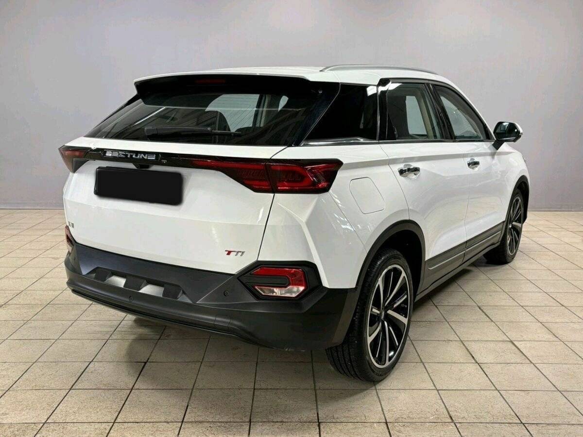 FAW Bestune T77 2023 года с пробегом. Фото: #4