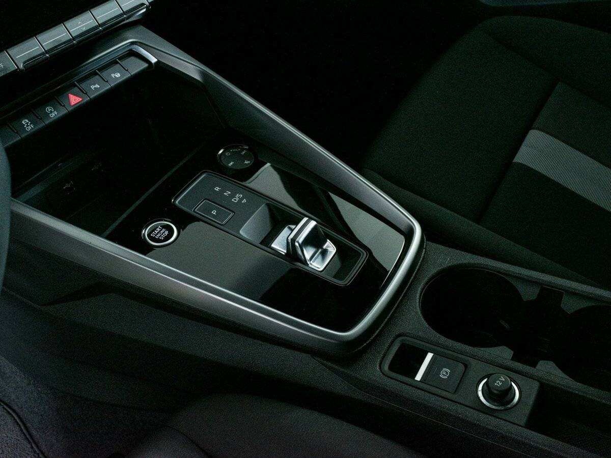 Audi A3 2021 года с пробегом. Фото: #13