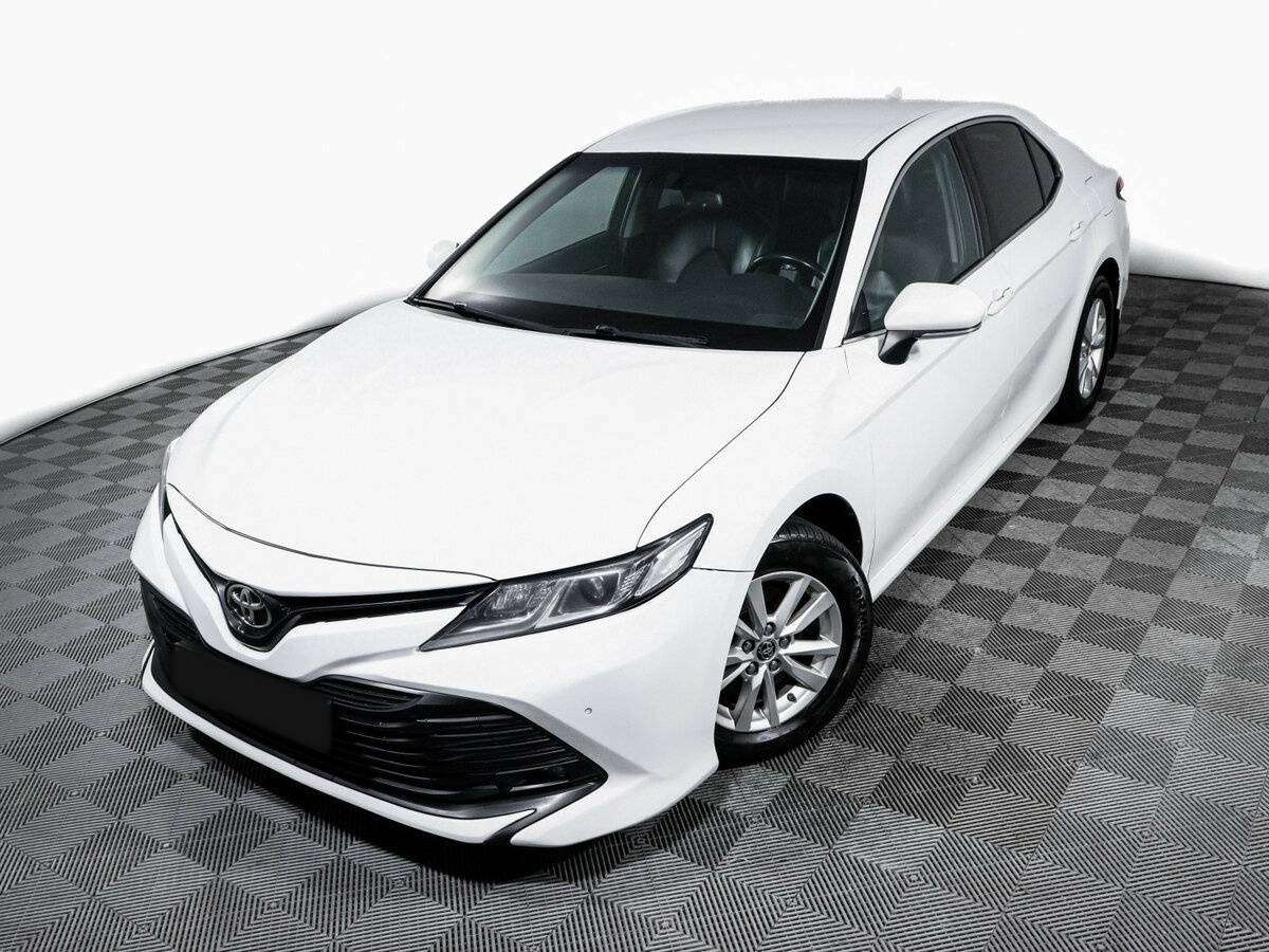 Toyota Camry 2018 года с пробегом. Фото: #16