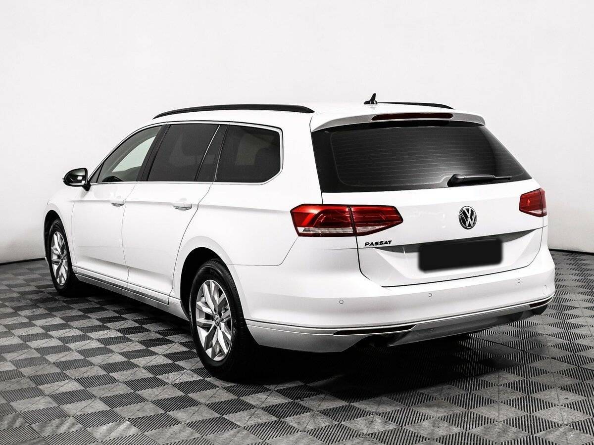 Volkswagen Passat 2018 года с пробегом. Фото: #6