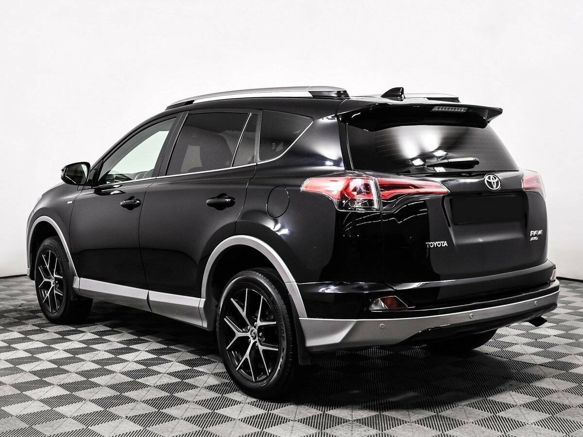 Toyota RAV4 2017 года с пробегом. Фото: #6
