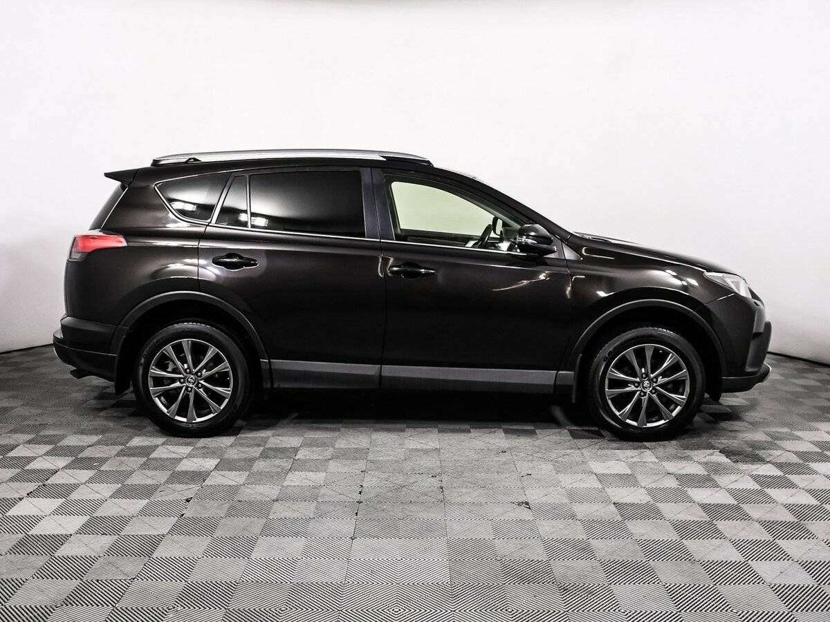 Toyota RAV4 2015 года с пробегом. Фото: #3