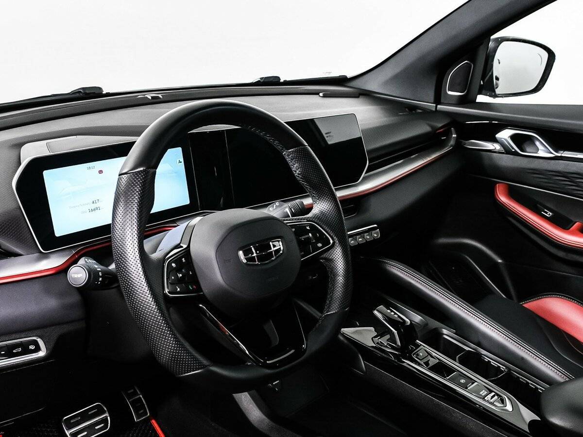 Geely Coolray 2023 года с пробегом. Фото: #11