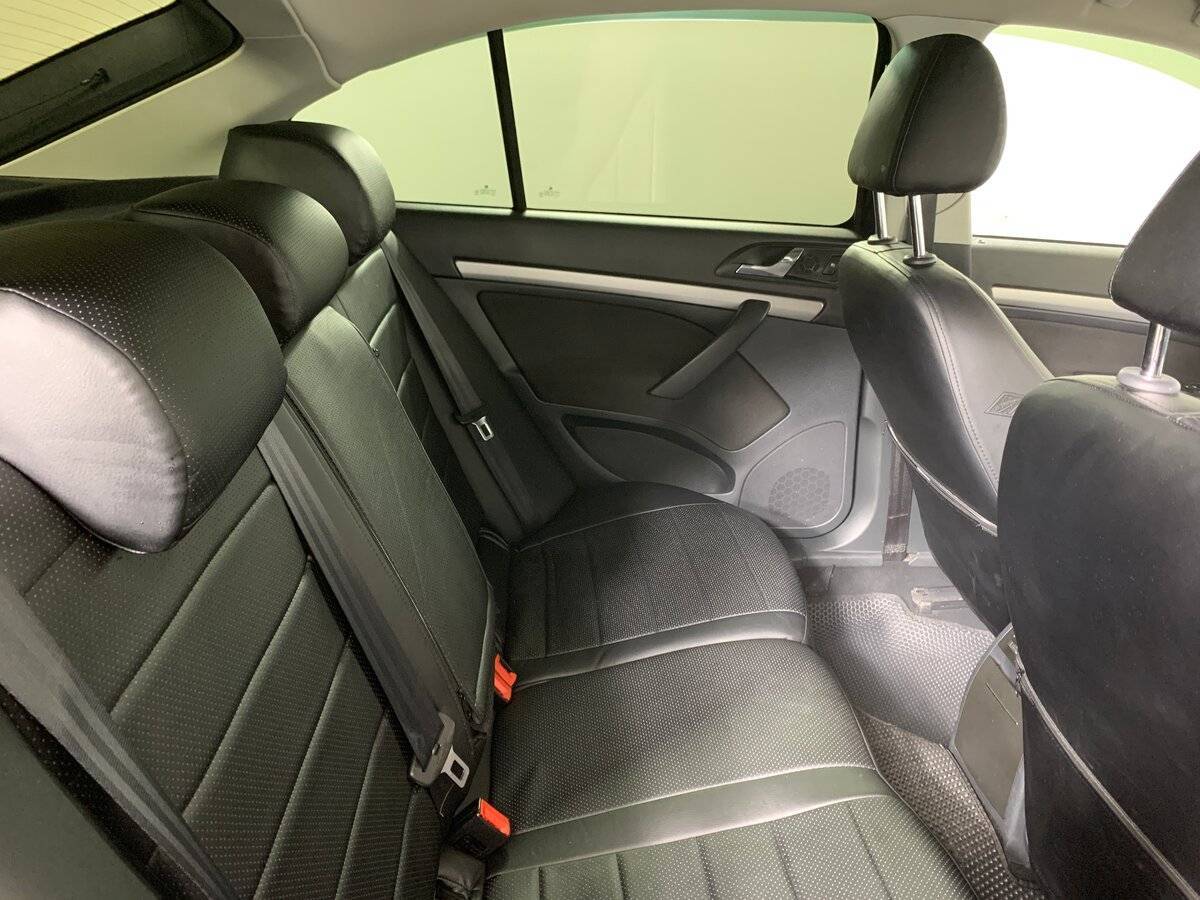 Skoda Octavia 2012 года с пробегом. Фото: #16