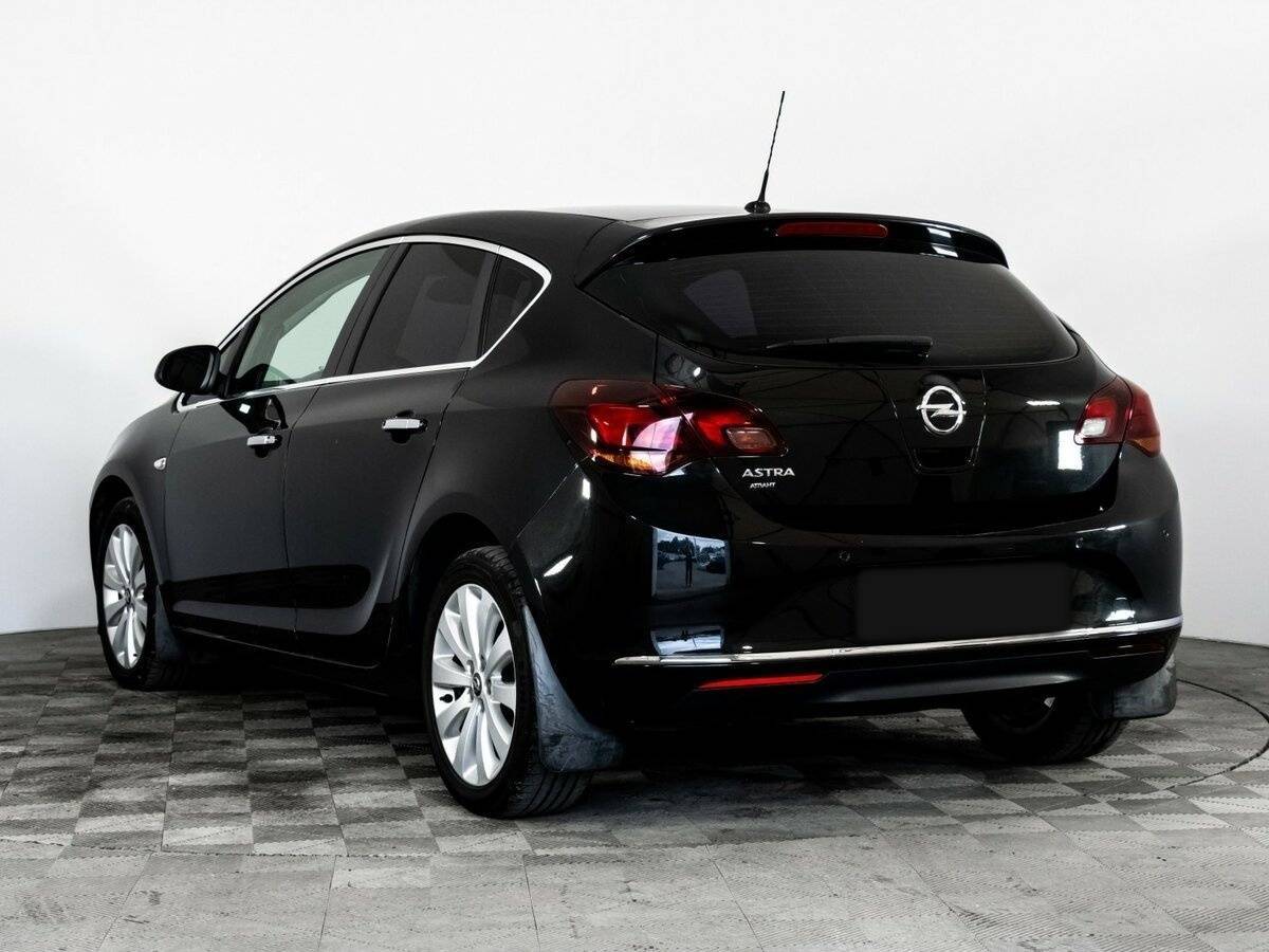 Opel Astra 2012 года с пробегом. Фото: #6