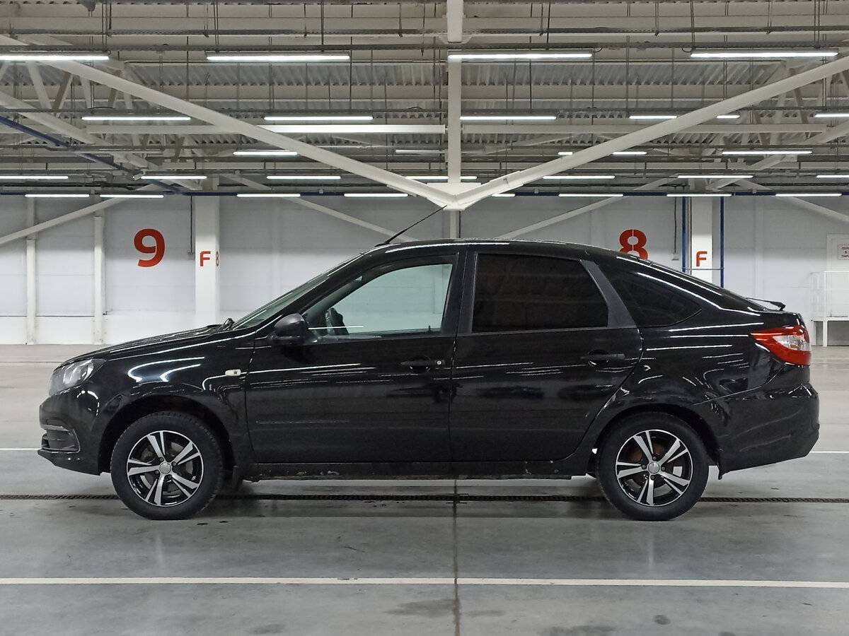 Lada (ВАЗ) Granta 2018 года с пробегом. Фото: #7
