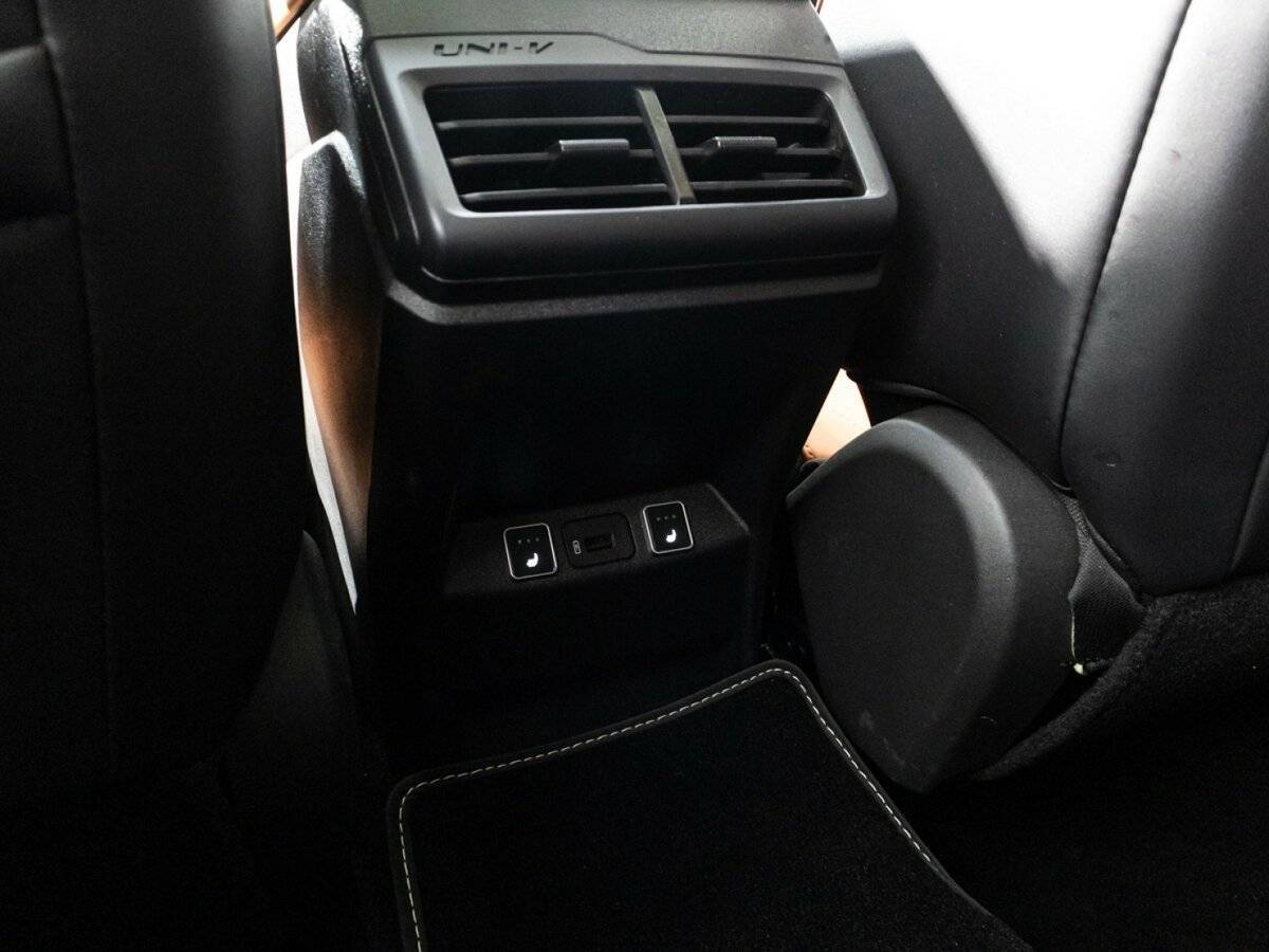 Changan UNI-V 2023 года с пробегом. Фото: #23