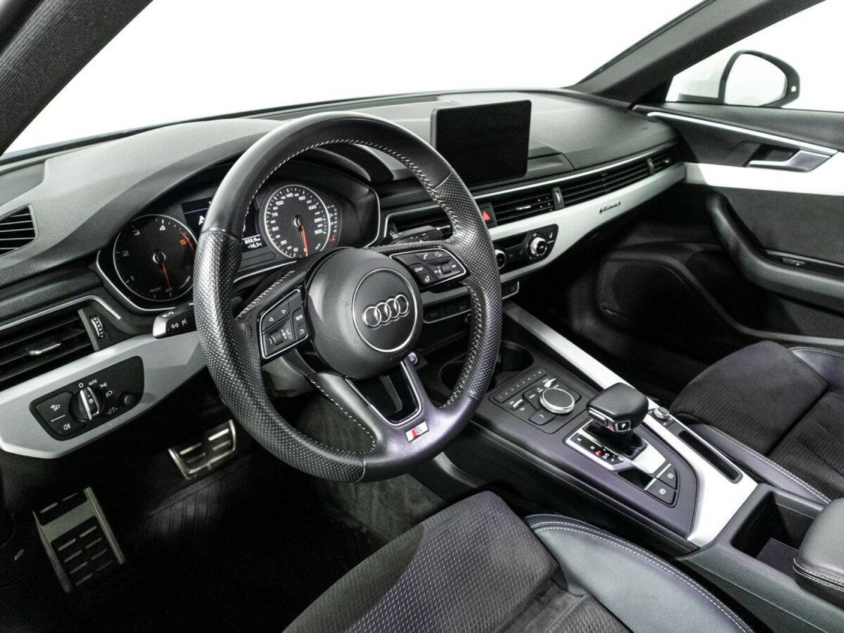 Audi A4 2019 года с пробегом. Фото: #10
