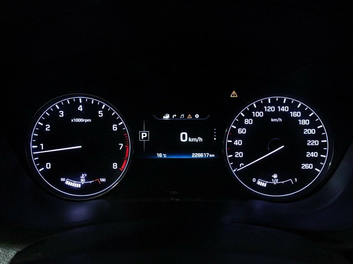 Hyundai Genesis 2015 года с пробегом. Фото: #11