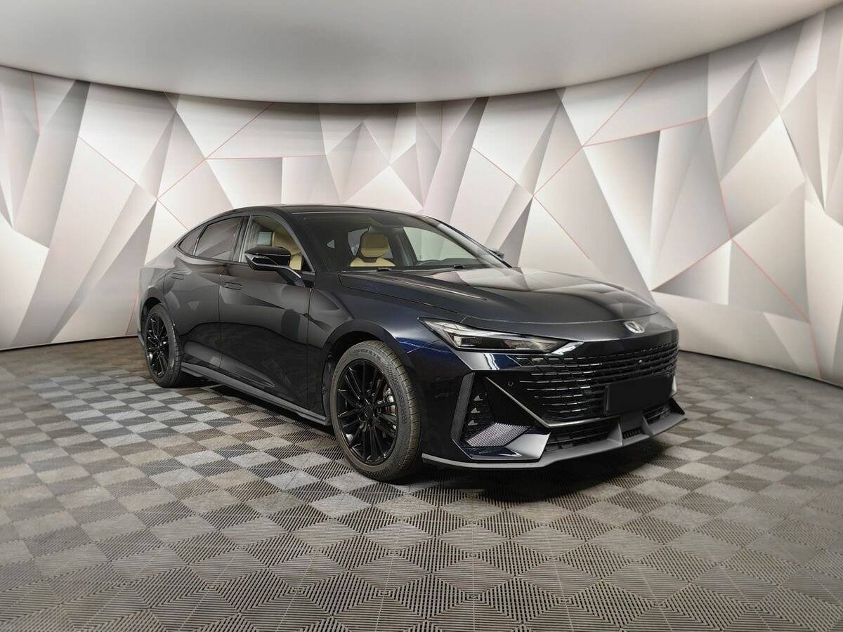 Changan UNI-V 2022 года с пробегом. Фото: #2