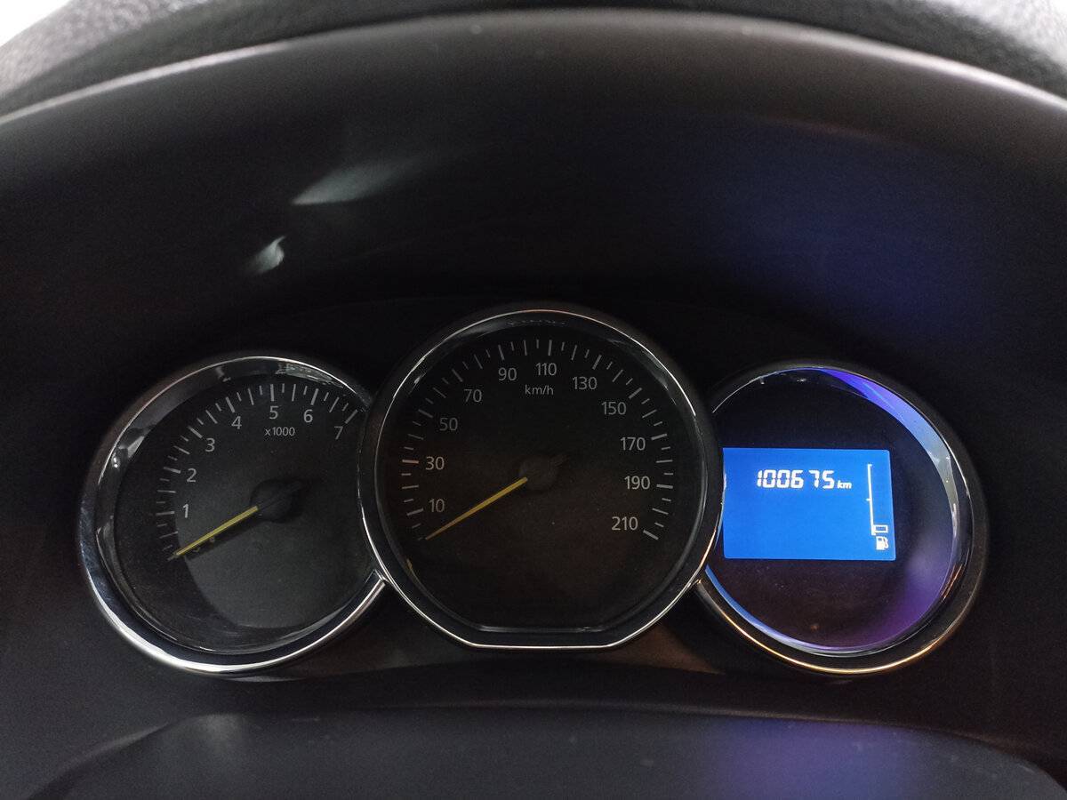 Renault Logan 2017 года с пробегом. Фото: #12