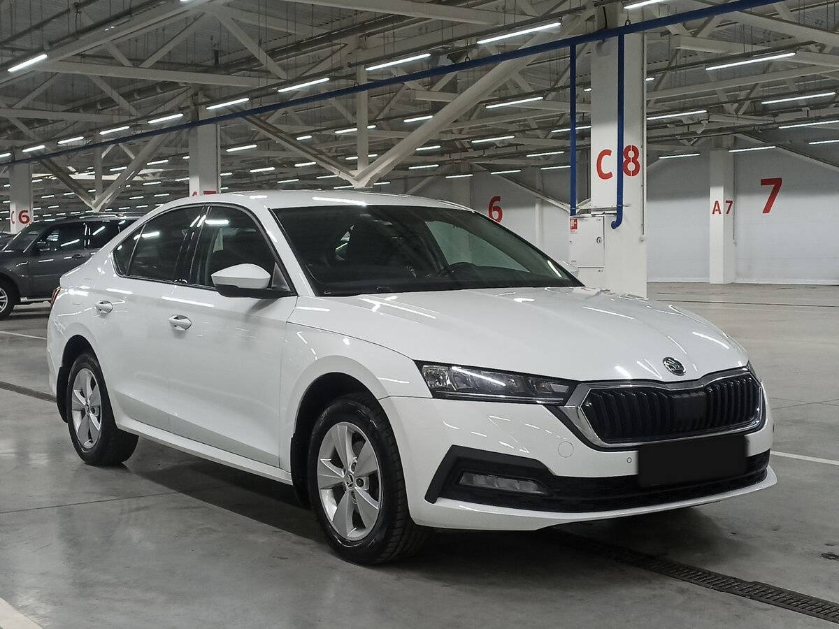 Skoda Octavia 2021 года с пробегом. Фото: #2