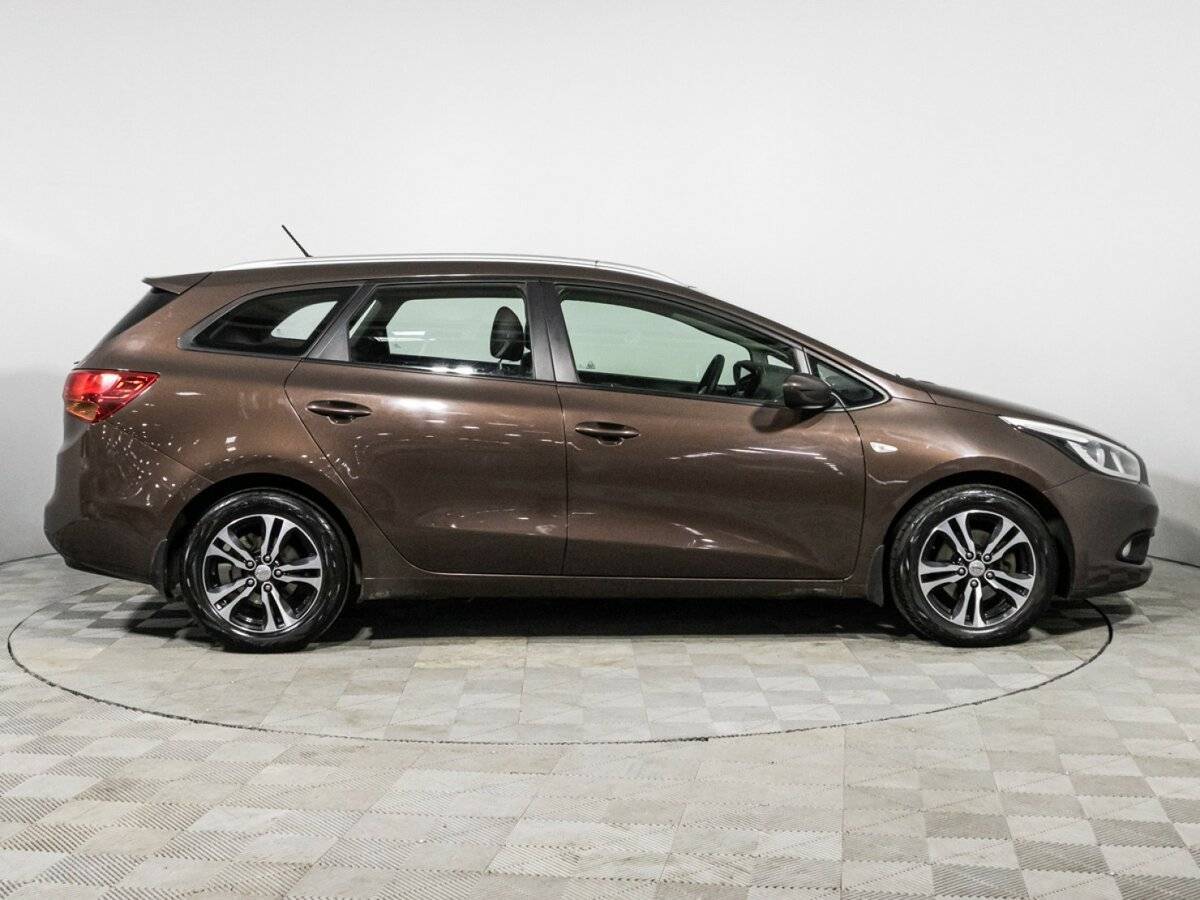 Kia Ceed 2013 года с пробегом. Фото: #3