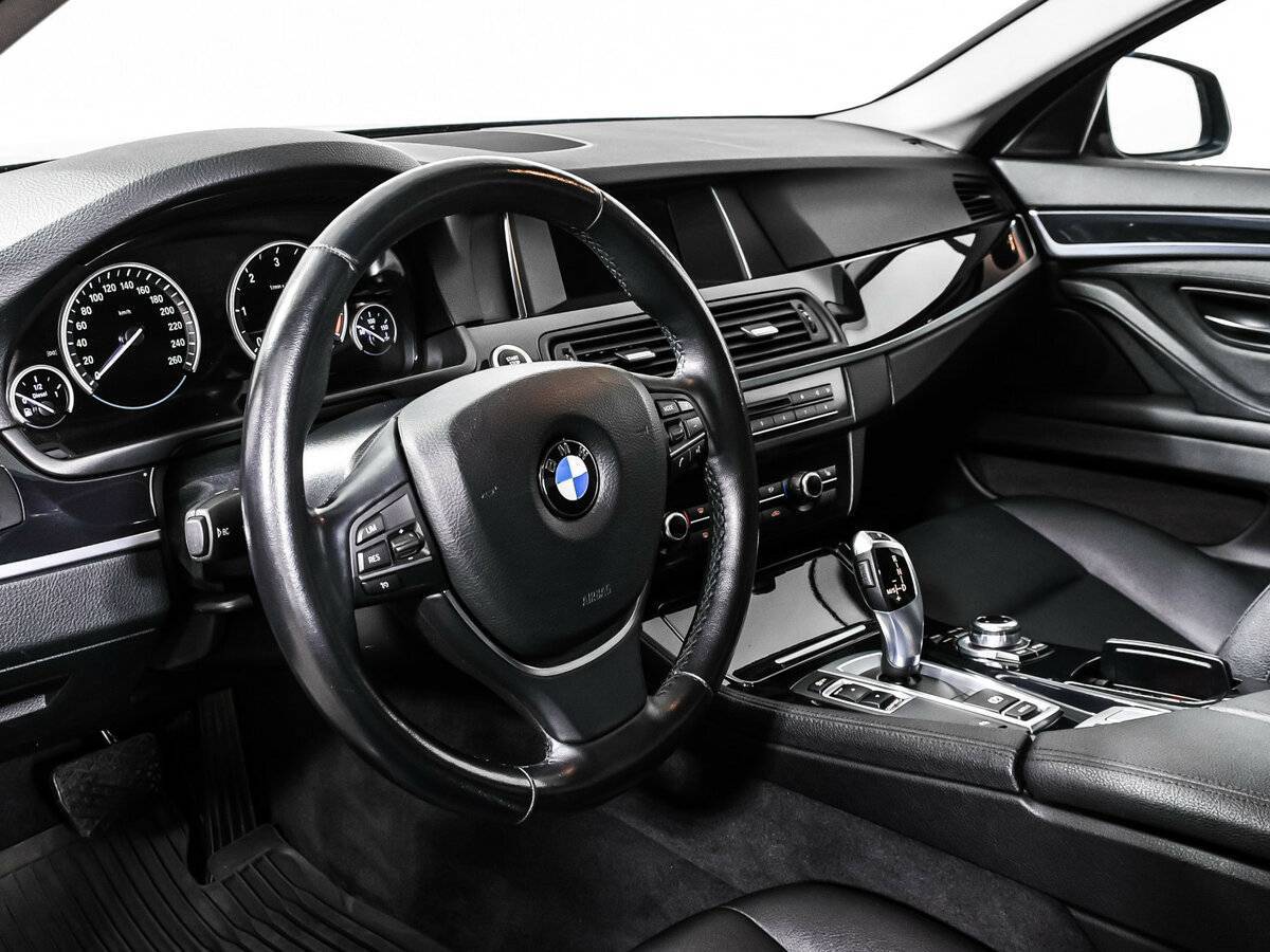 BMW 5 серии 2016 года с пробегом. Фото: #11