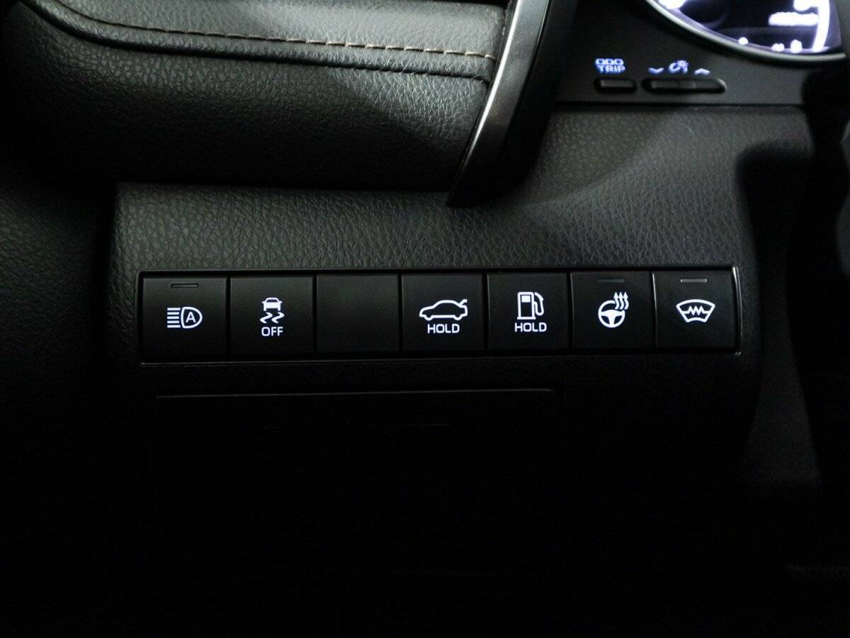 Toyota Camry 2019 года с пробегом. Фото: #20