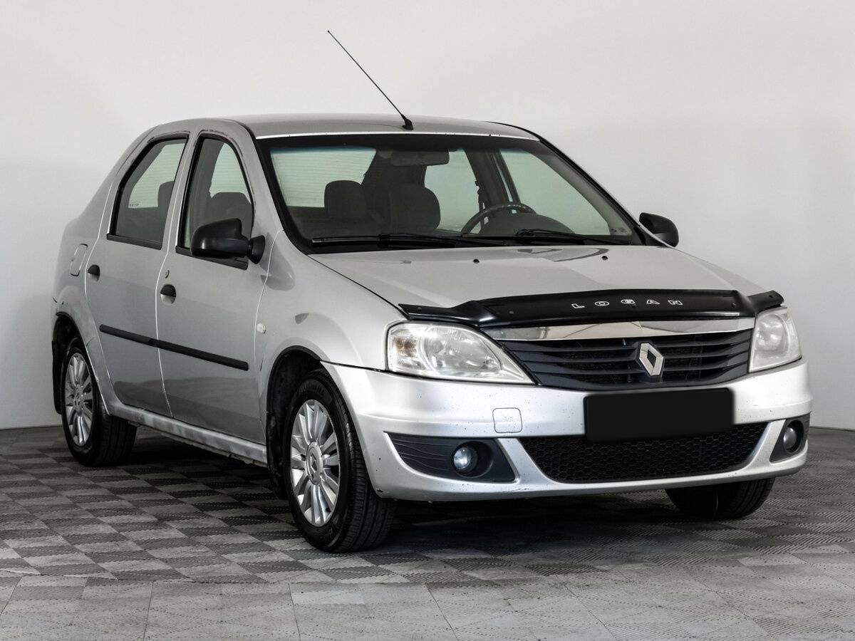Б/У Рено Логан 2012 года. Фото: #2