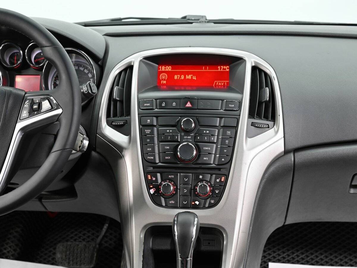 Opel Astra 2012 года с пробегом. Фото: #9